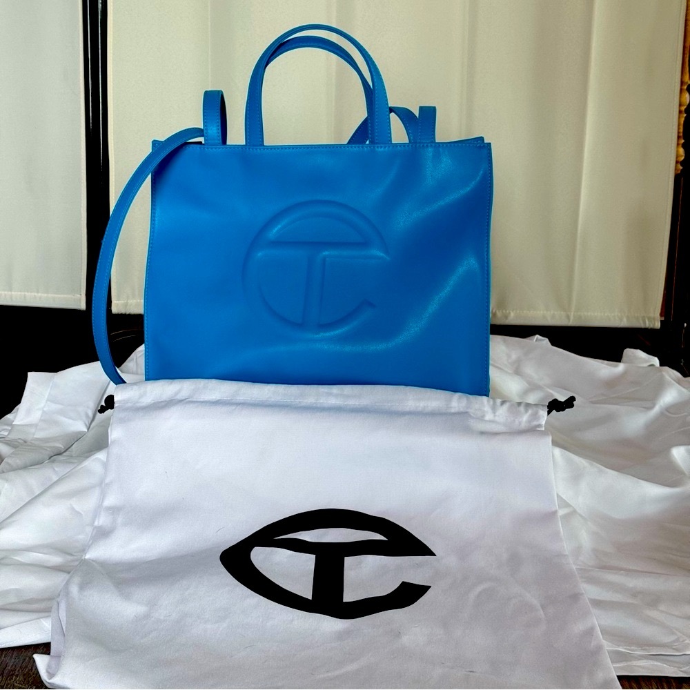 Telfar Blue Tote Bag Chic and Spacious never used - Picture 2 of 4